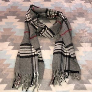 Perry Ellis Scarf